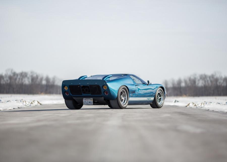  Ford GT40 Lightweight Spyder by Safir 1992 года  (фото 12 из 12)